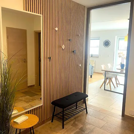 Charlotte Apartment *